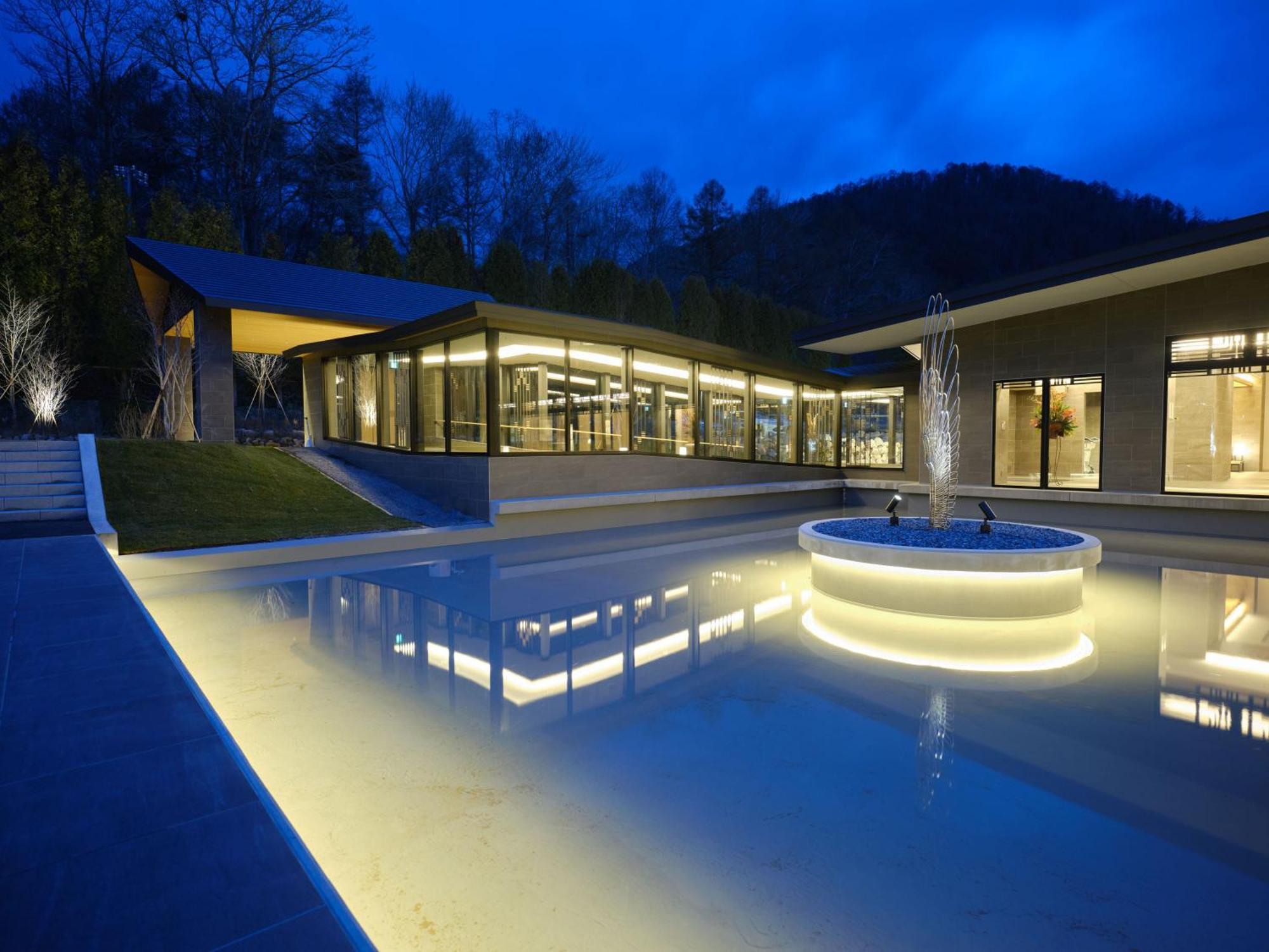 Lake Toya Tsuruga Resort Hikarinouta Toyako Exterior foto